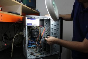 naprawa sprzętu komputerowego
